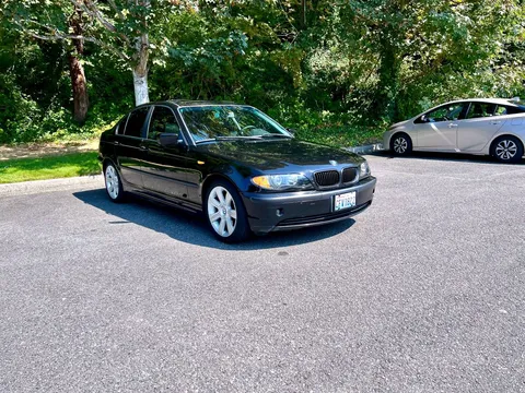 2003 BMW 325i