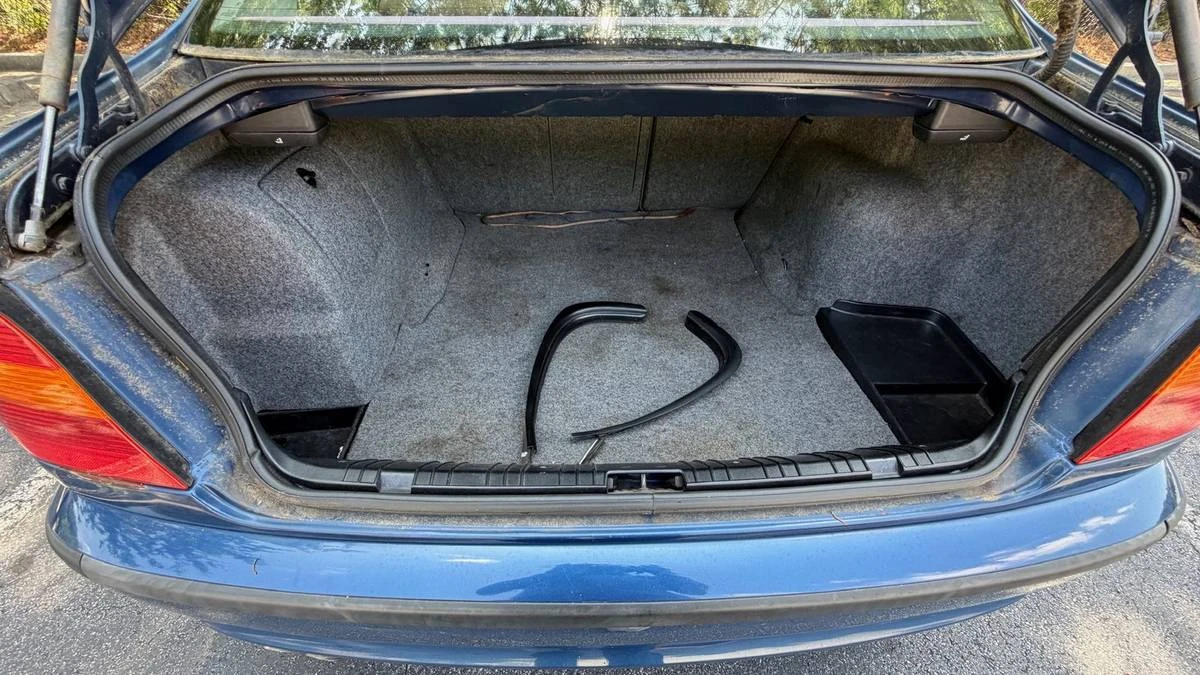 2003 BMW E46 3 Series - Image 15 of 19