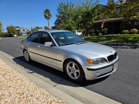 2003 BMW 325i