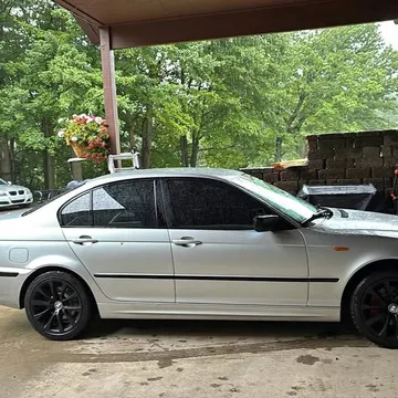 2003 BMW 325xi