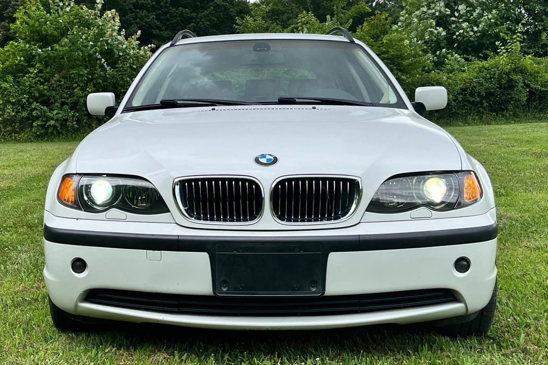 2003 BMW E46 3 Series - Image 2 of 31