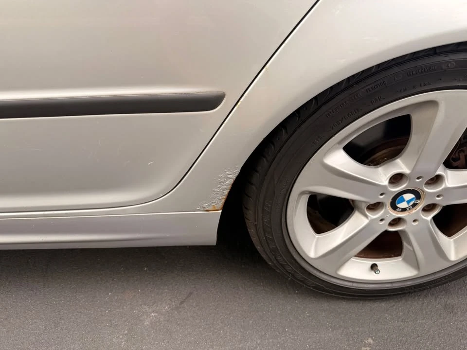 2003 BMW E46 330i & 330Ci - Image 9 of 12