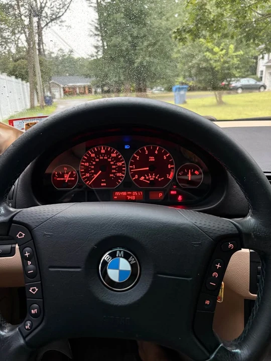 2003 BMW E46 330i & 330Ci - Image 6 of 10
