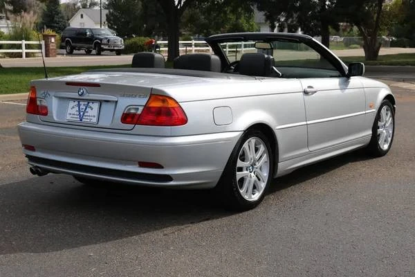 2003 BMW E46 330i & 330Ci - Image 3 of 5