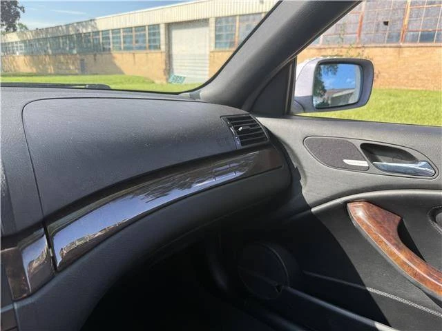 2003 BMW E46 330i & 330Ci - Image 13 of 14