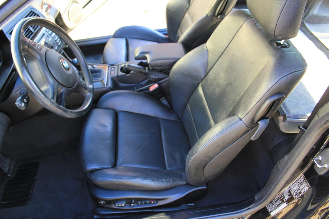 2003 BMW E46 330i & 330Ci - Image 27 of 31