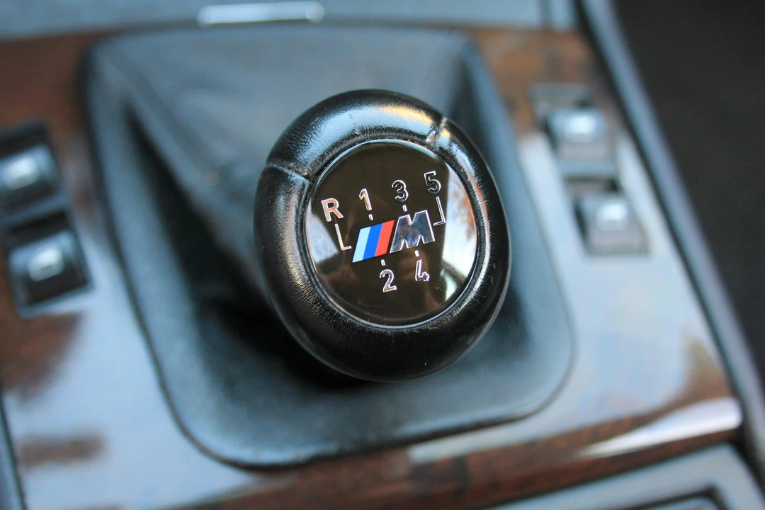 2003 BMW E46 330i & 330Ci - Image 29 of 31