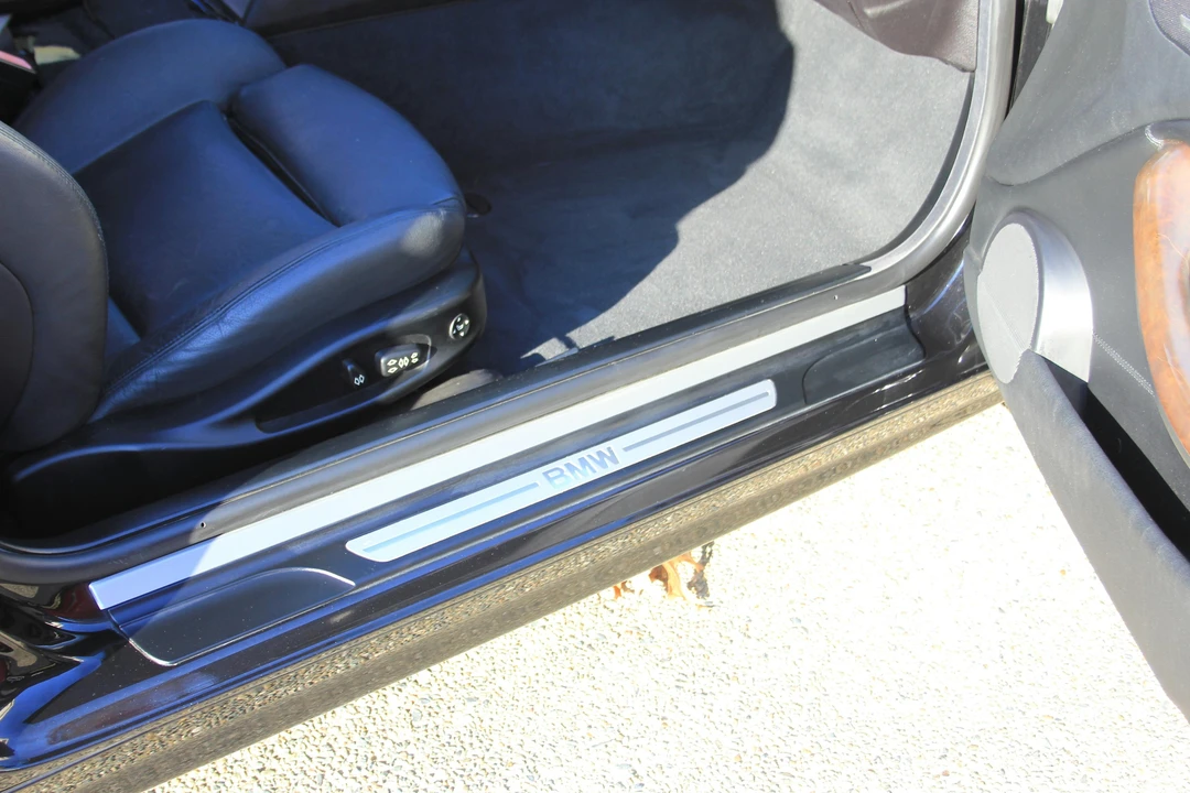 2003 BMW E46 330i & 330Ci - Image 19 of 31