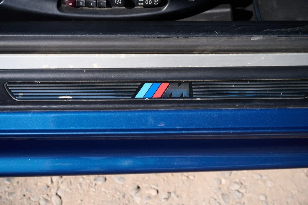 2003 BMW E46 330i & 330Ci - Image 19 of 30