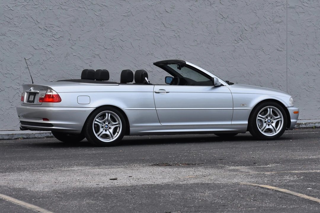 2003 BMW E46 330i & 330Ci - Image 24 of 31
