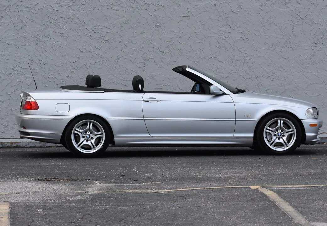 2003 BMW E46 330i & 330Ci - Image 27 of 31