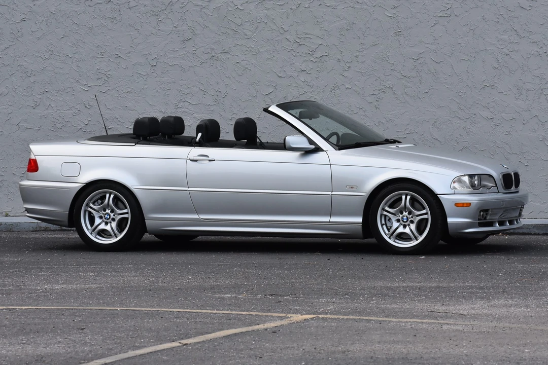 2003 BMW E46 330i & 330Ci - Image 30 of 31