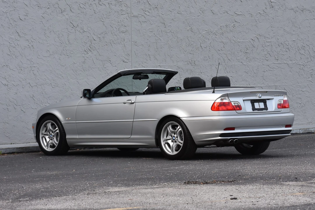 2003 BMW E46 330i & 330Ci - Image 16 of 31