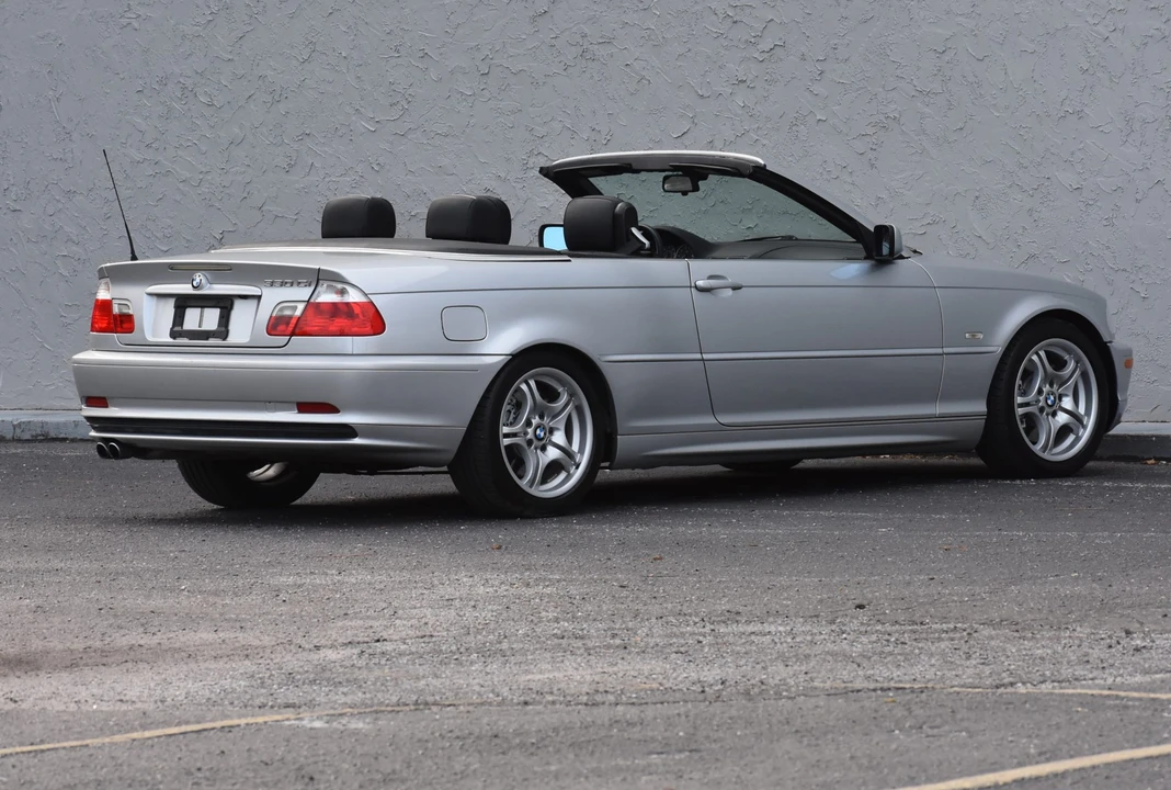 2003 BMW E46 330i & 330Ci - Image 21 of 31