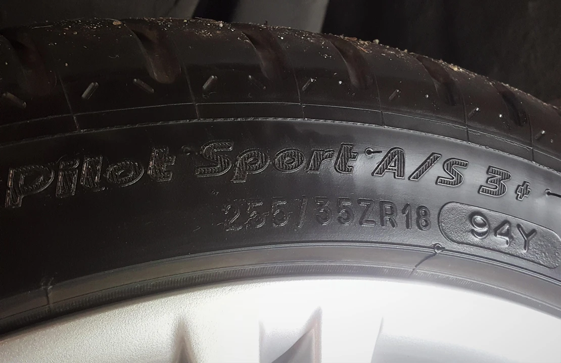 2003 BMW E46 330i & 330Ci - Image 4 of 5