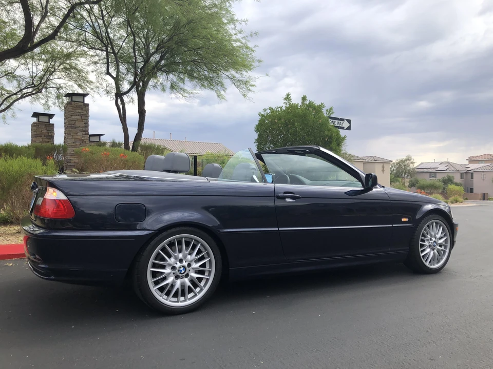 2003 BMW E46 330i & 330Ci - Image 19 of 31
