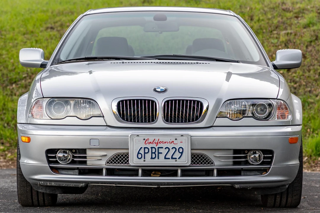 2003 BMW E46 330i & 330Ci - Image 2 of 31