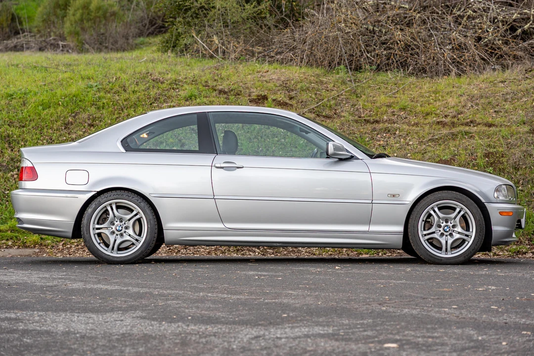 2003 BMW E46 330i & 330Ci - Image 3 of 31