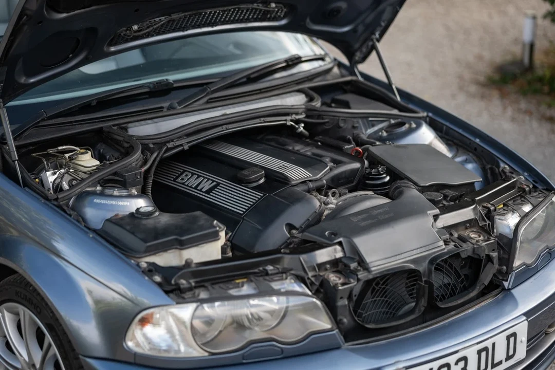 2003 BMW E46 330i & 330Ci - Image 6 of 30