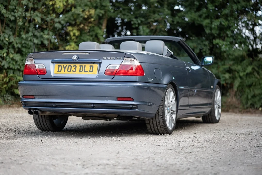 2003 BMW E46 330i & 330Ci - Image 19 of 30
