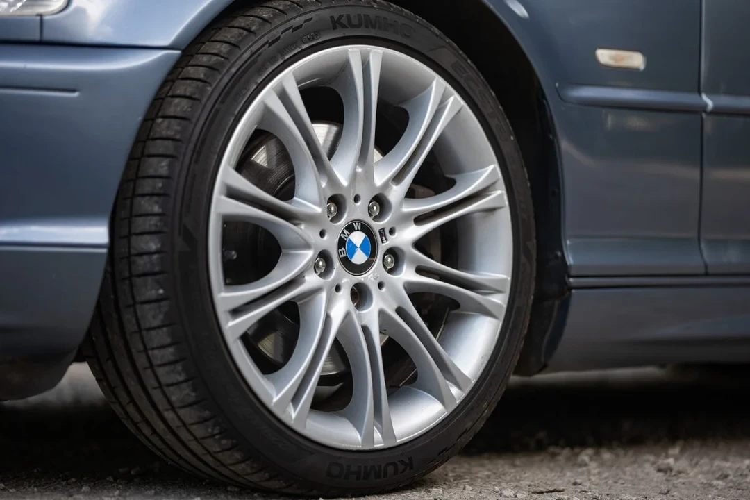 2003 BMW E46 330i & 330Ci - Image 8 of 30