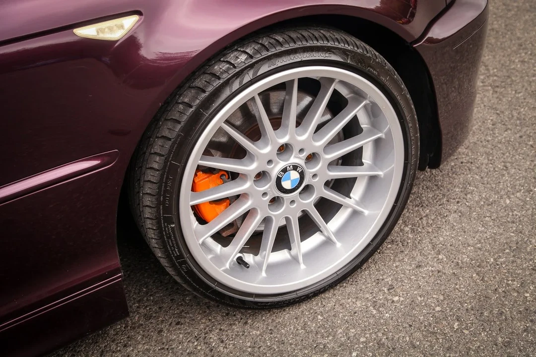 2003 BMW E46 330i & 330Ci - Image 9 of 30