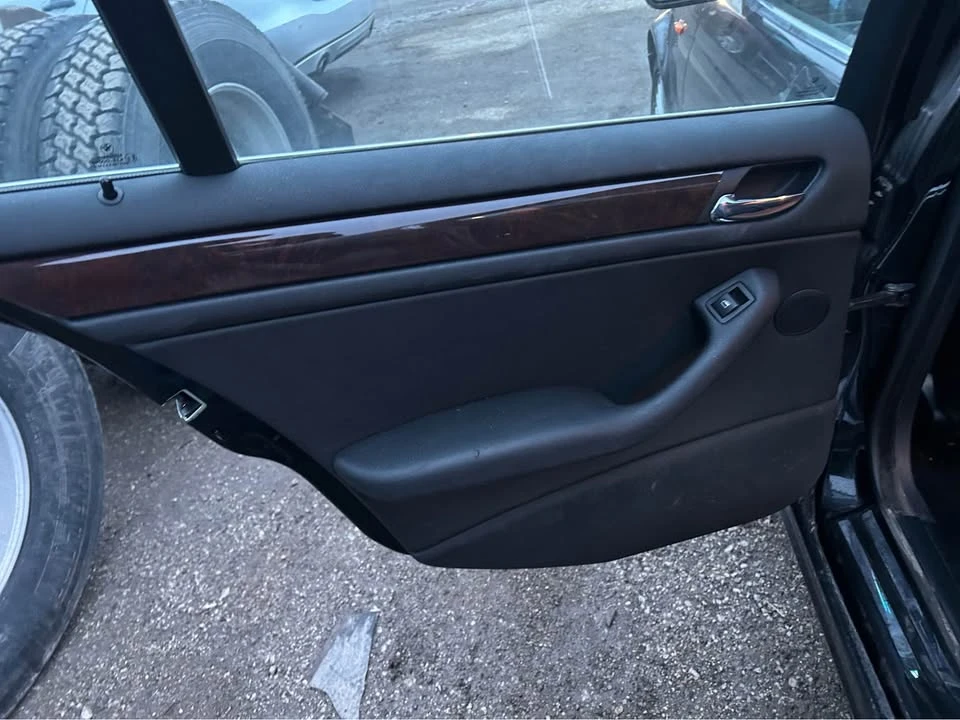 2003 BMW E46 330i & 330Ci - Image 8 of 9
