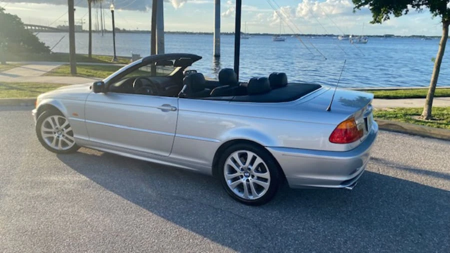 2003 BMW E46 330i & 330Ci - Image 16 of 22