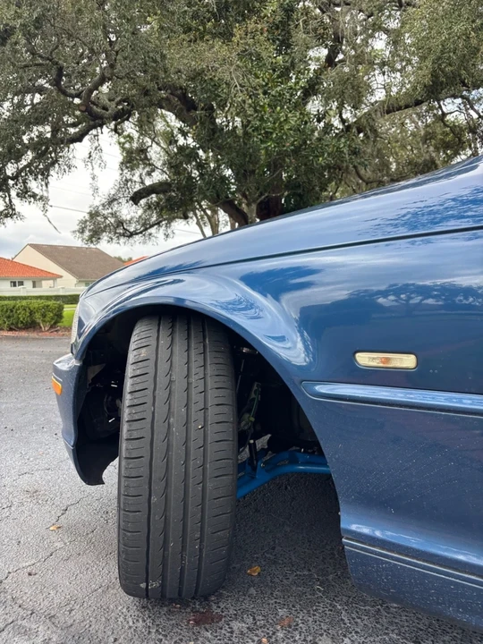 2003 BMW E46 330i & 330Ci - Image 17 of 17