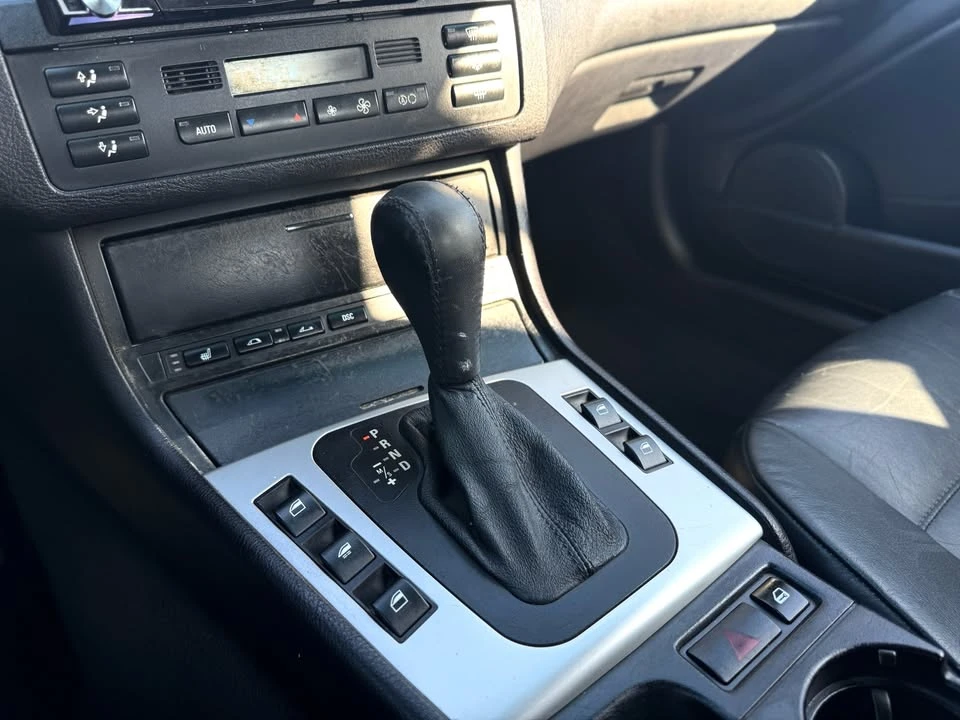 2003 BMW E46 330i & 330Ci - Image 14 of 18