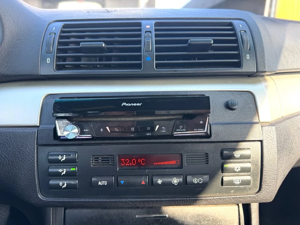 2003 BMW E46 330i & 330Ci - Image 10 of 18