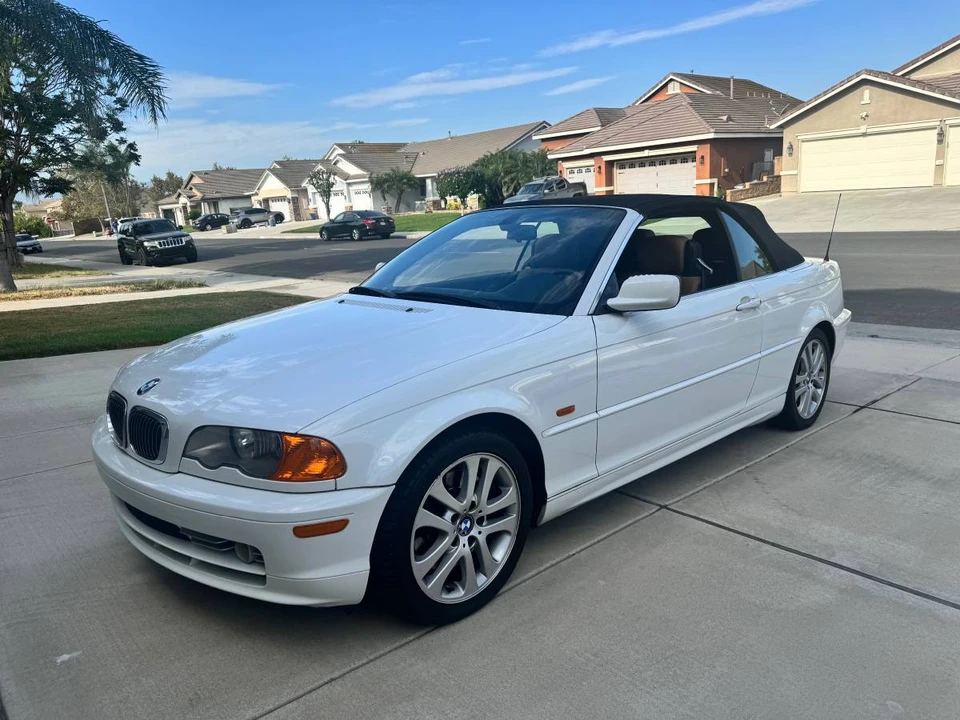 2003 BMW E46 330i & 330Ci - Image 2 of 7