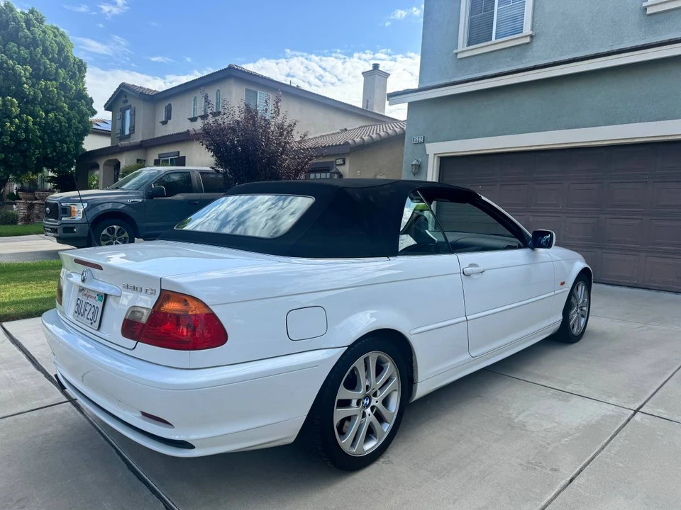 2003 BMW E46 330i & 330Ci - Image 4 of 7