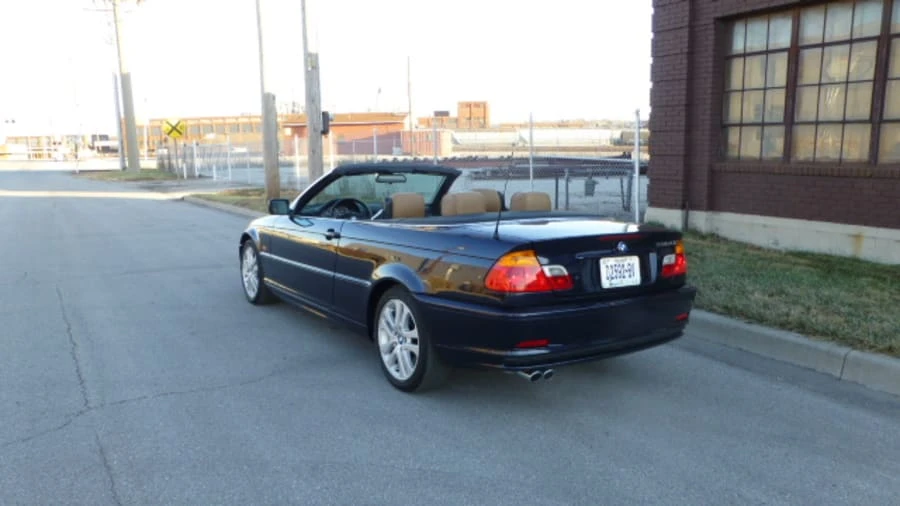 2003 BMW E46 330i & 330Ci - Image 3 of 5
