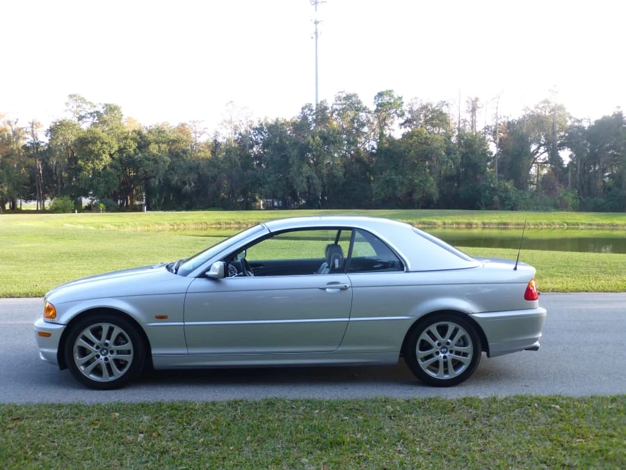 2003 BMW E46 330i & 330Ci - Image 2 of 7