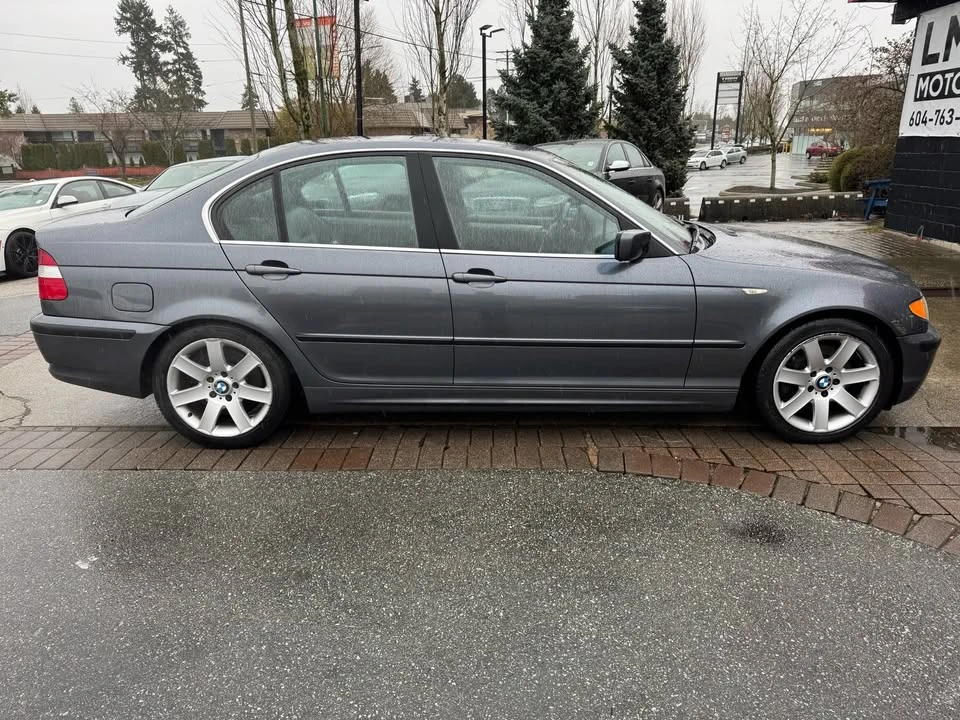 2003 BMW E46 330i & 330Ci - Image 3 of 5