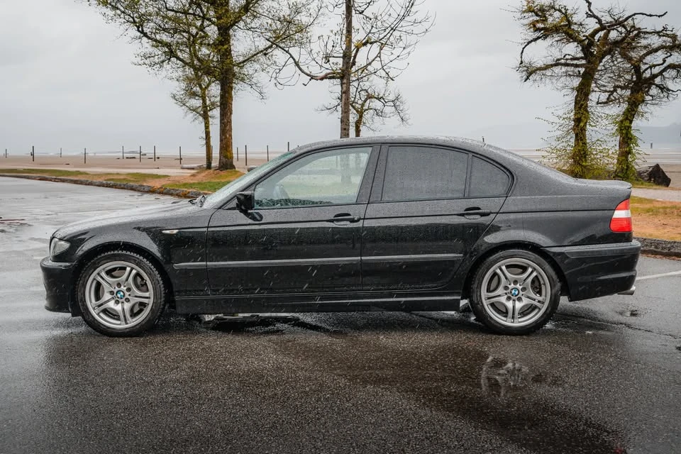 2003 BMW E46 330i & 330Ci - Image 2 of 10