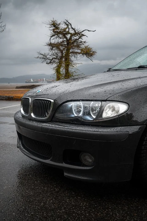 2003 BMW E46 330i & 330Ci - Image 5 of 10