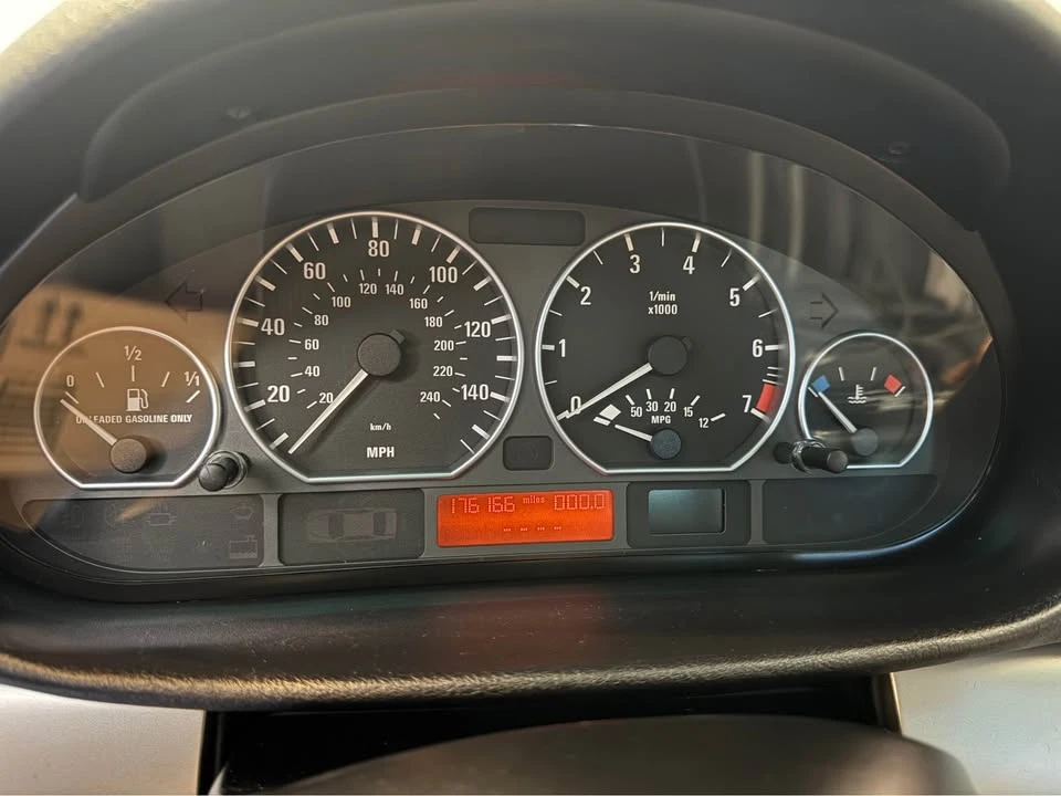 2003 BMW E46 330i & 330Ci - Image 4 of 10
