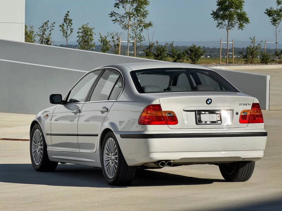 2003 BMW E46 330i & 330Ci - Image 2 of 20