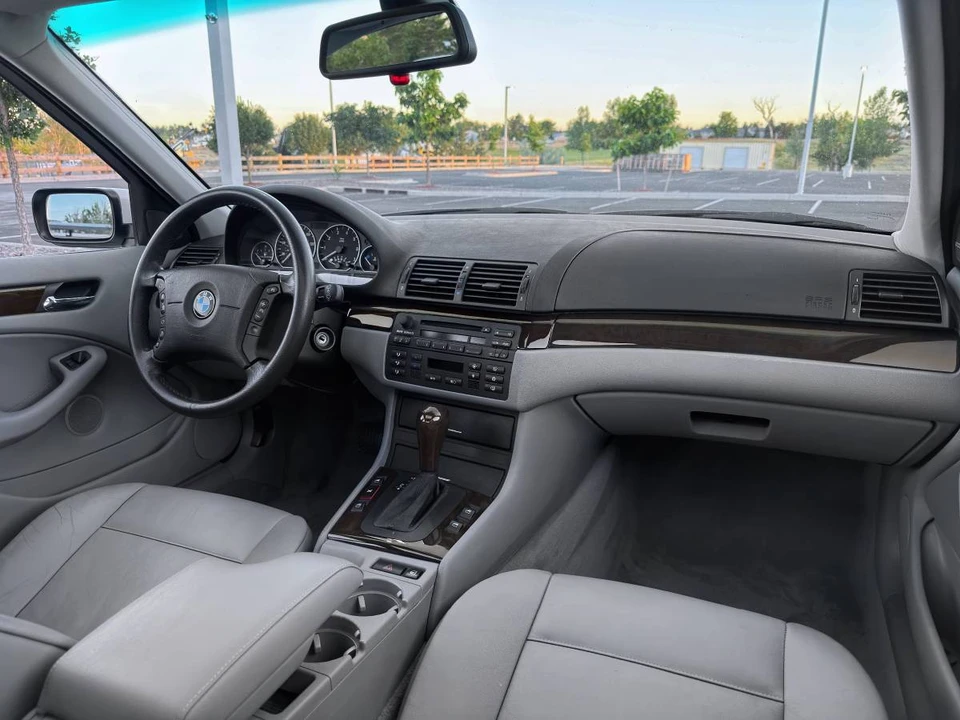 2003 BMW E46 330i & 330Ci - Image 19 of 20