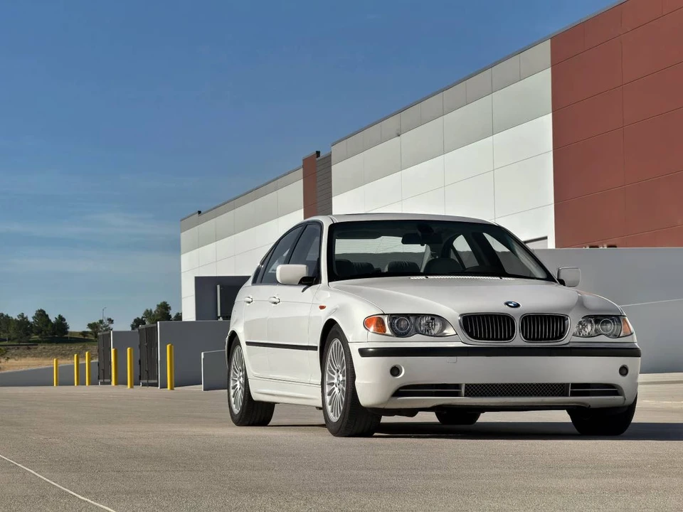 2003 BMW E46 330i & 330Ci - Image 13 of 20