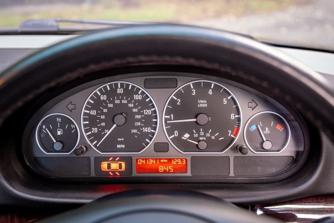 2003 BMW E46 330i & 330Ci - Image 15 of 30