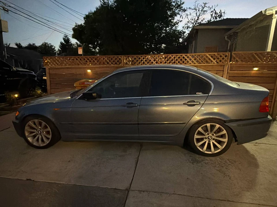2003 BMW E46 330i & 330Ci - Image 3 of 4