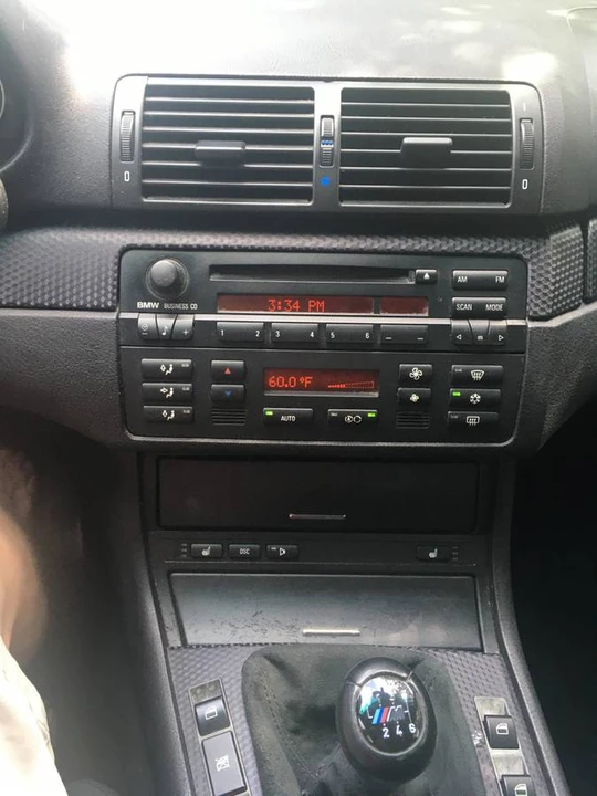 2003 BMW E46 330i & 330Ci - Image 8 of 8