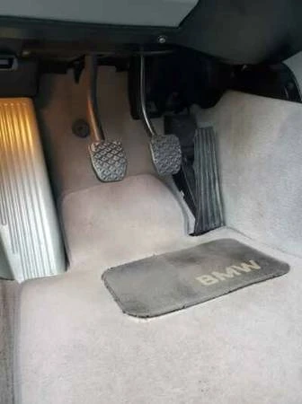 2003 BMW E46 330i & 330Ci - Image 9 of 11