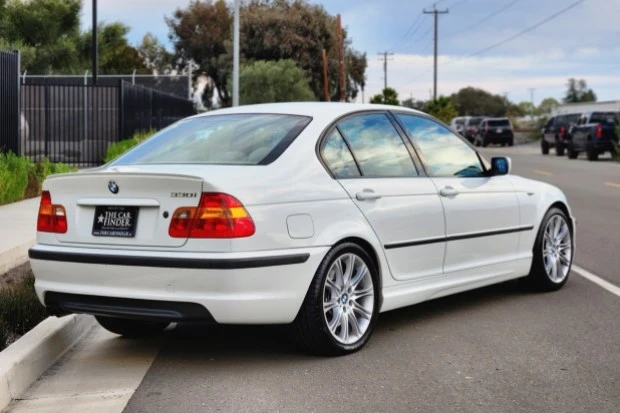 2003 BMW E46 330i & 330Ci - Image 2 of 7