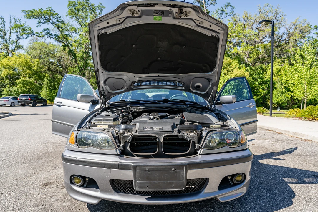 2003 BMW E46 330i & 330Ci - Image 8 of 31