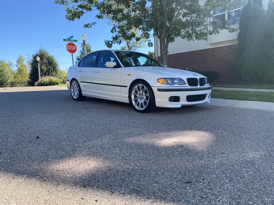 2003 BMW E46 330i & 330Ci - Image 19 of 31