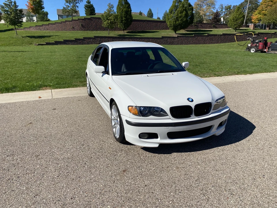 2003 BMW E46 330i & 330Ci - Image 23 of 31